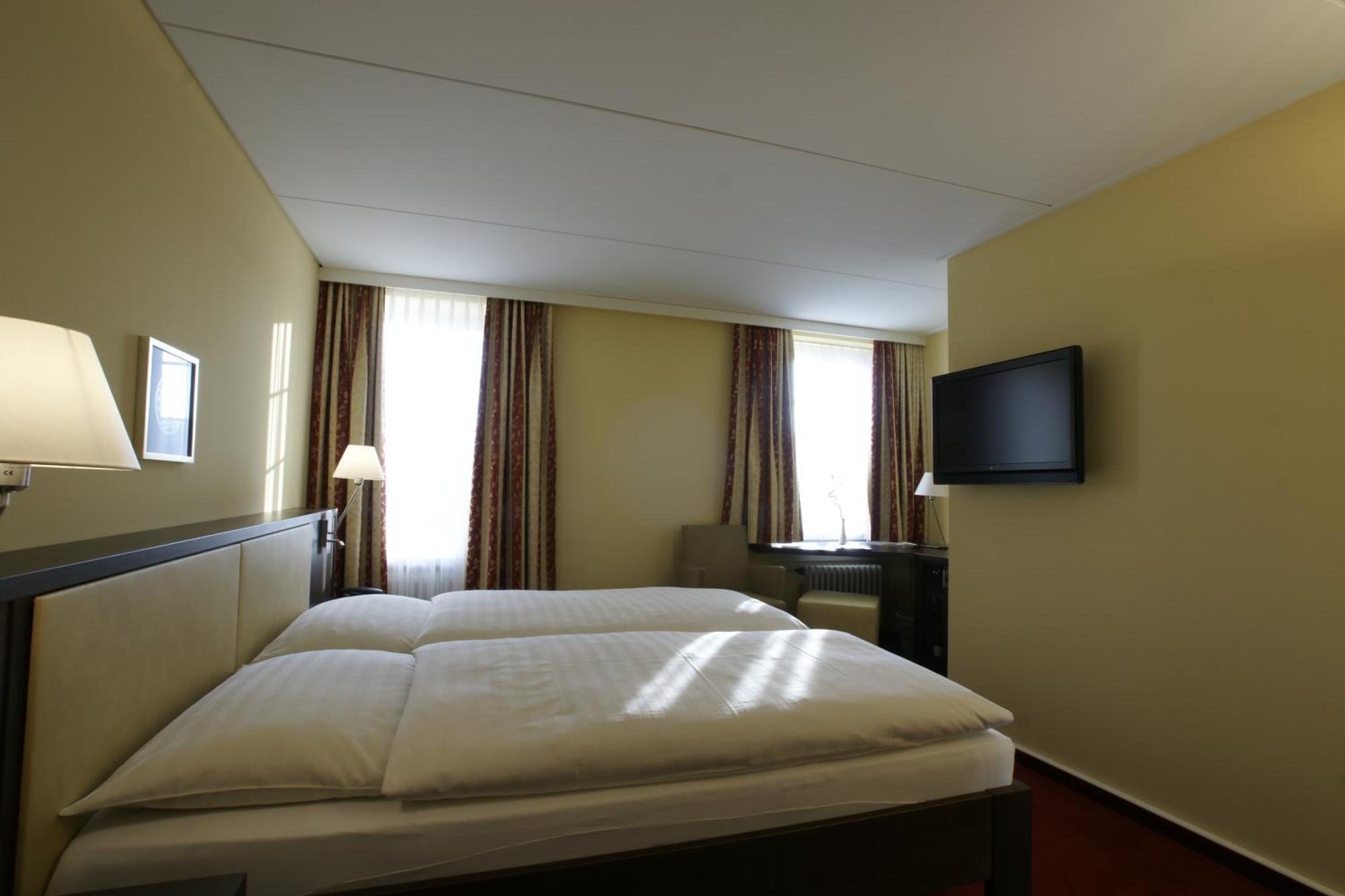 Ochsen Lenzburg Hotell Eksteriør bilde