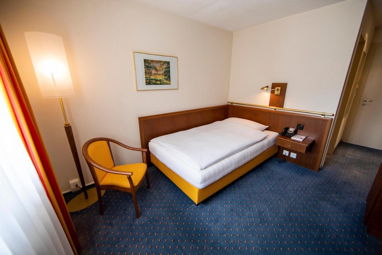 Ochsen Lenzburg Hotell Eksteriør bilde